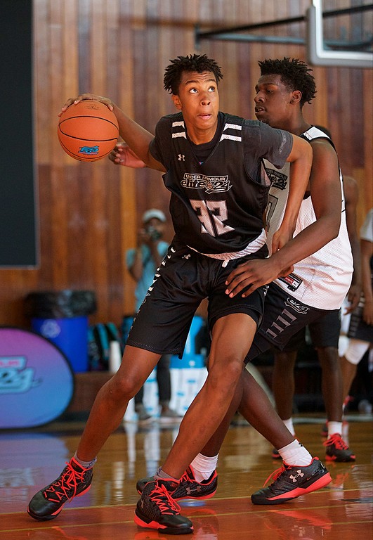 Moses Brown HoopSeen